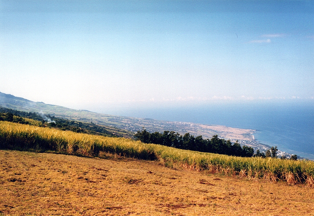 2002 - La Réunion B05 (Décollage parapente 800 m Les Colimaçons).jpg